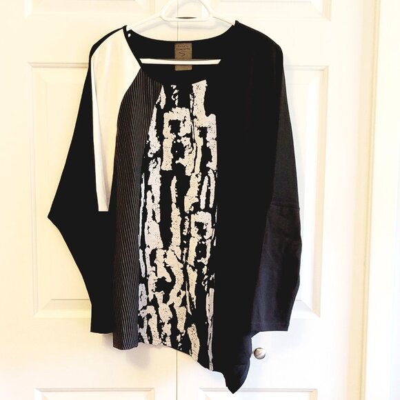NWT Oversized Asymetric Hem Shirt - Picture 1 of 4